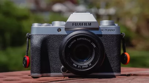  دوربین عکاسی فوجی فیلم Fujifilm X-T200  