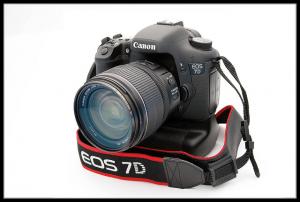  دوربین حرفه ای کانن 135-18 Canon DSLR 7D  