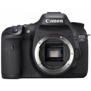 دوربین حرفه ای کانن Canon SLR 7D ( بدنه )